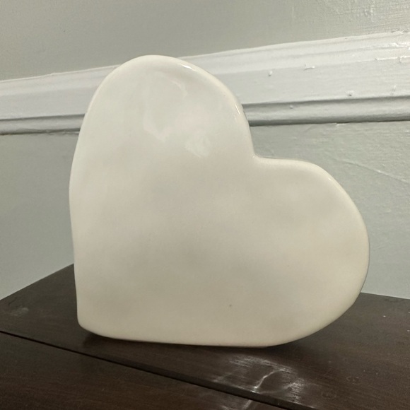 Rae Dunn Dog Mom Heart Sculpture - Picture 2 of 7